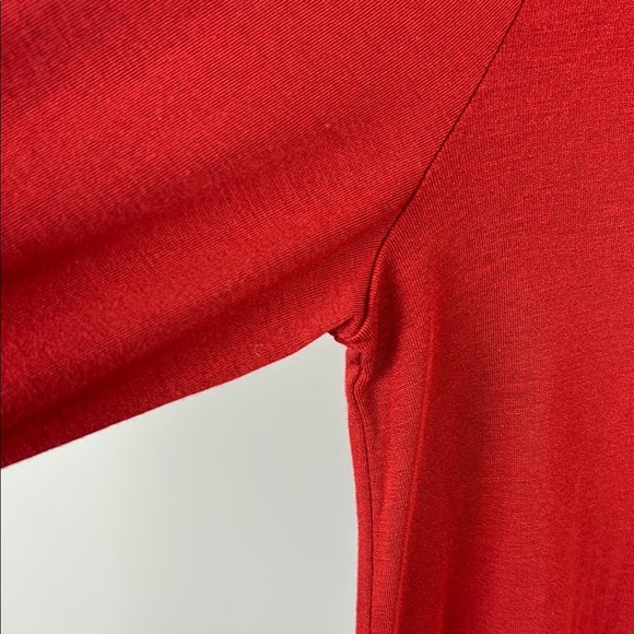 Torrid Elegant Modal Blend Red Women's Top Size 2 - Picture 4 of 10